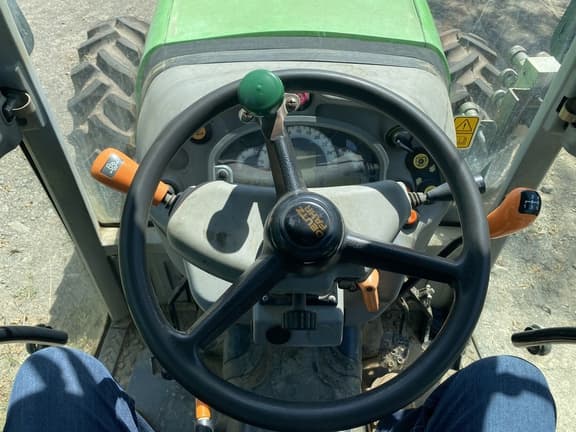 Image of Deutz-Fahr Agroplus 420 equipment image 4