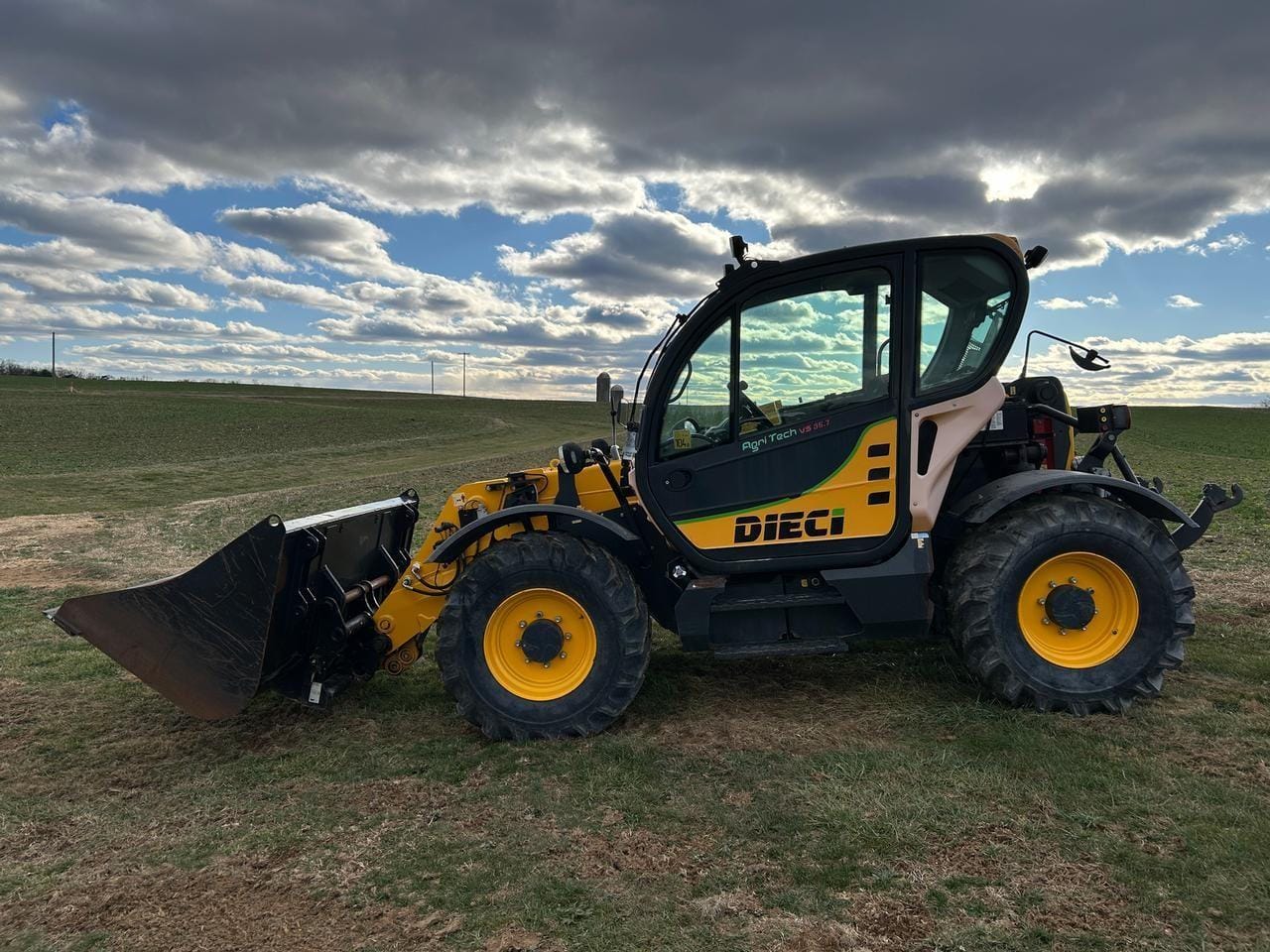 2013 Dieci Agri Tech 35.7 Equipment Image0