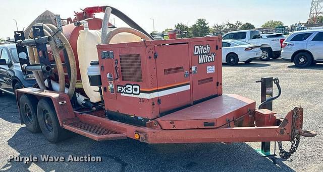 Image of Ditch Witch FX30 equipment image 2