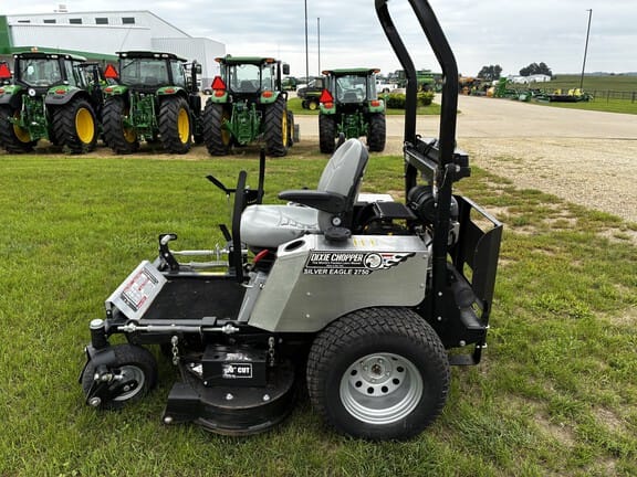 2013 Dixie Chopper Silver Eagle 2750 Equipment Image0