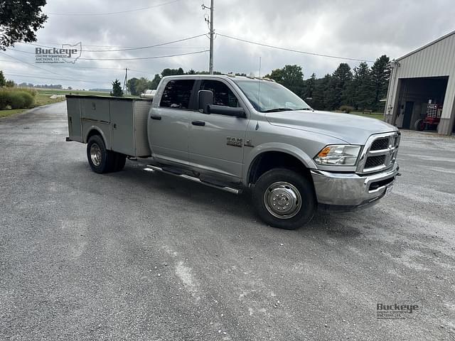 Image of Dodge Ram 3500HD equipment image 2