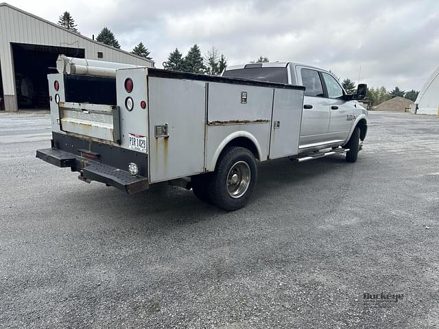 Image of Dodge Ram 3500HD equipment image 4