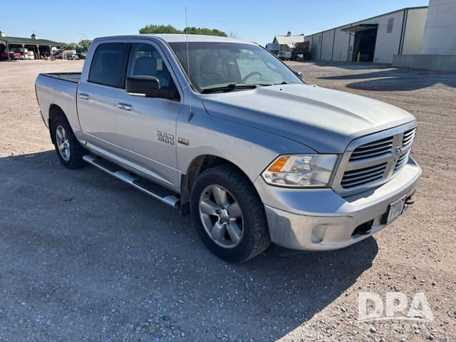 Image of Dodge Ram 1500 equipment image 4