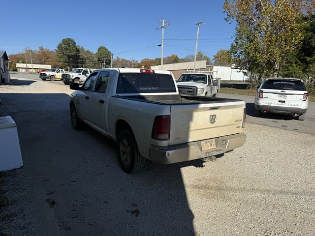 Image of Dodge Ram 1500 equipment image 3