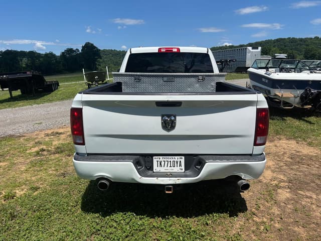 Image of Dodge Ram 1500 equipment image 3