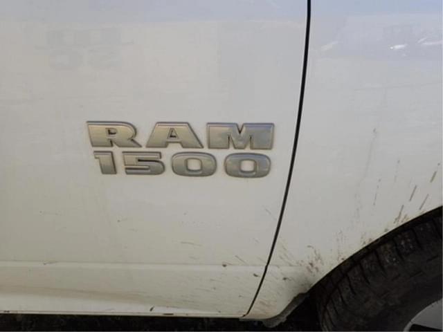 Image of Dodge Ram 1500 equipment image 4