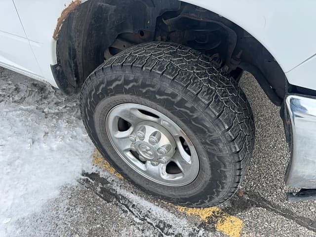 Image of Dodge Ram 2500 equipment image 3