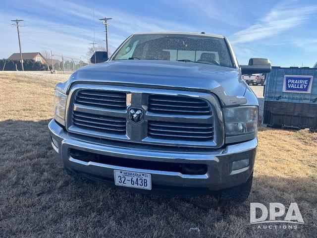 Image of Dodge Ram 2500 equipment image 2