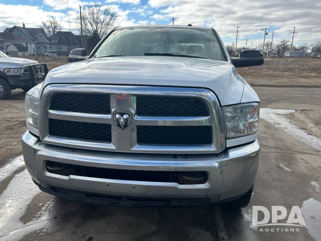 Image of Dodge Ram 2500 equipment image 2