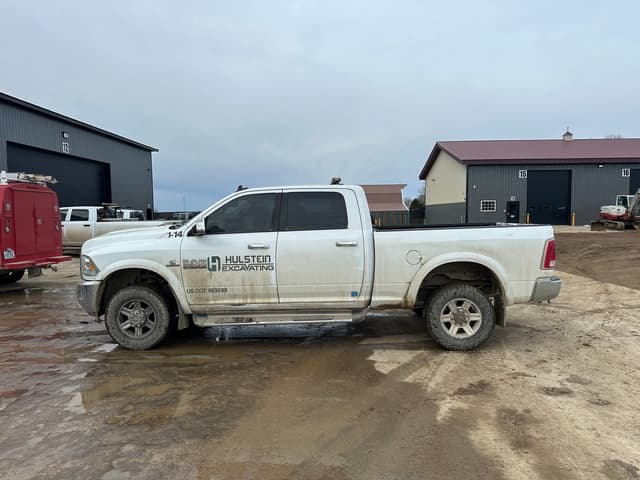 Image of Dodge Ram 2500 equipment image 2
