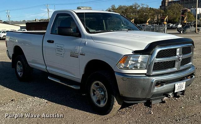 Image of Dodge Ram 2500 equipment image 2