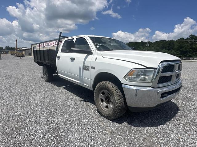 Image of Dodge Ram 2500 equipment image 2