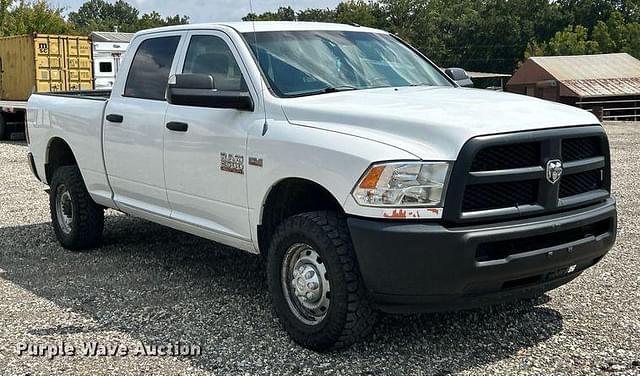 Image of Dodge Ram 2500HD equipment image 2