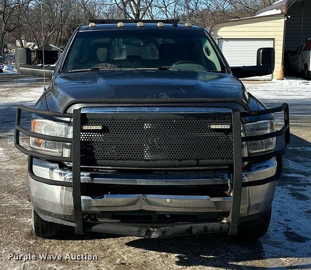 Image of Dodge Ram 3500 equipment image 1