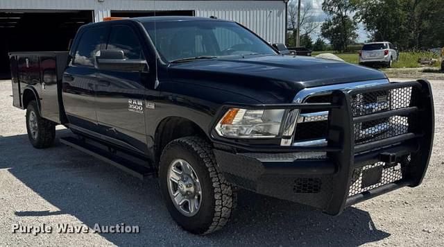 Image of Dodge Ram 3500 equipment image 2