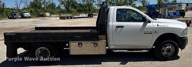 Image of Dodge Ram 3500 equipment image 3