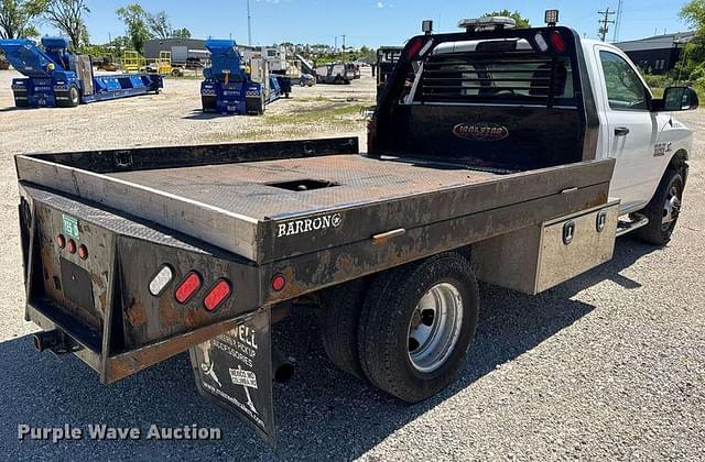 Image of Dodge Ram 3500 equipment image 4