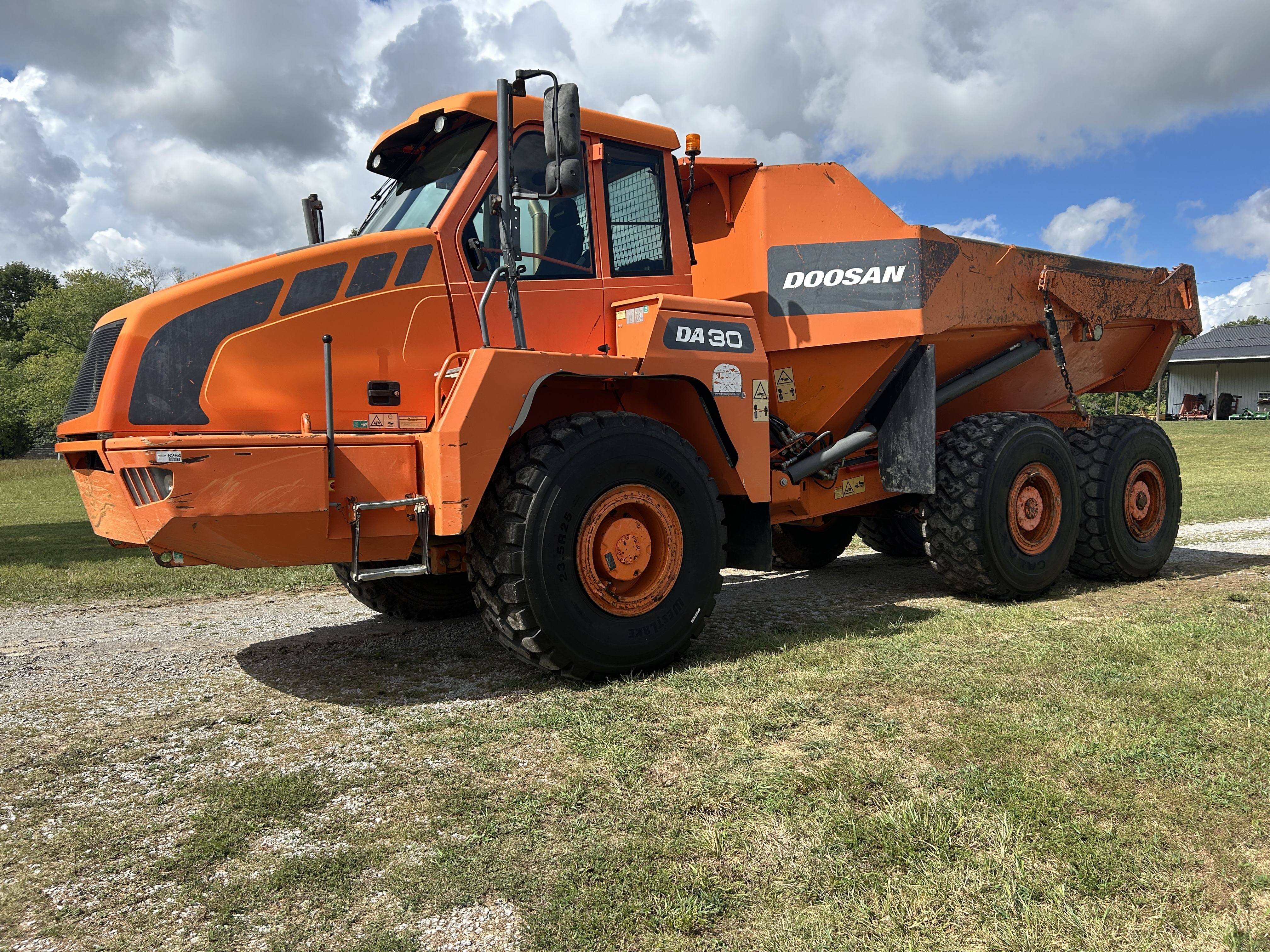 2013  Doosan DA30 Equipment Image0