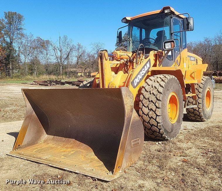 Main image  Doosan DL220