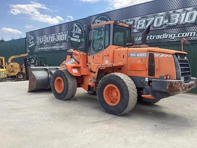 Image of  Doosan DL250 equipment image 1