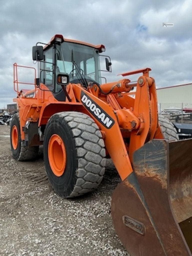 Image of Doosan DL300-3 Primary image