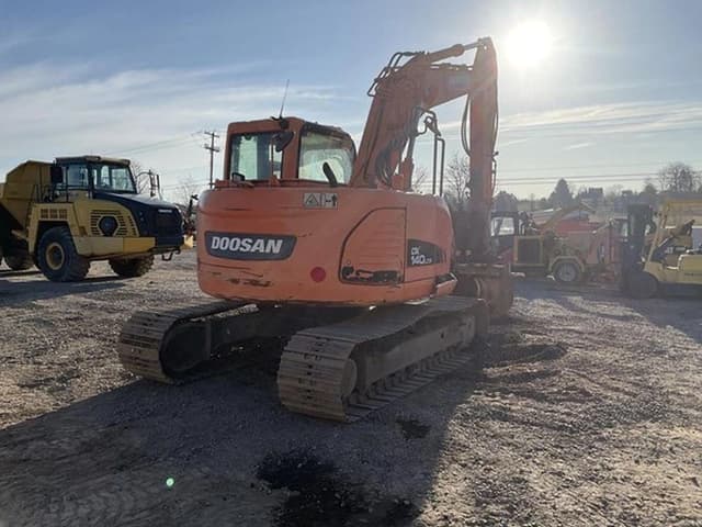 Image of  Doosan DX140LCR-3 equipment image 3