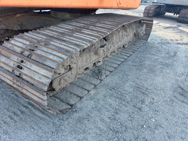 Image of  Doosan DX225LC equipment image 3