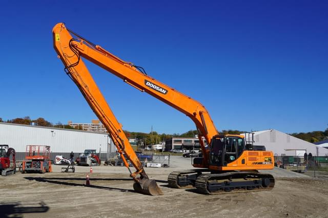 Image of  Doosan DX300LC equipment image 3