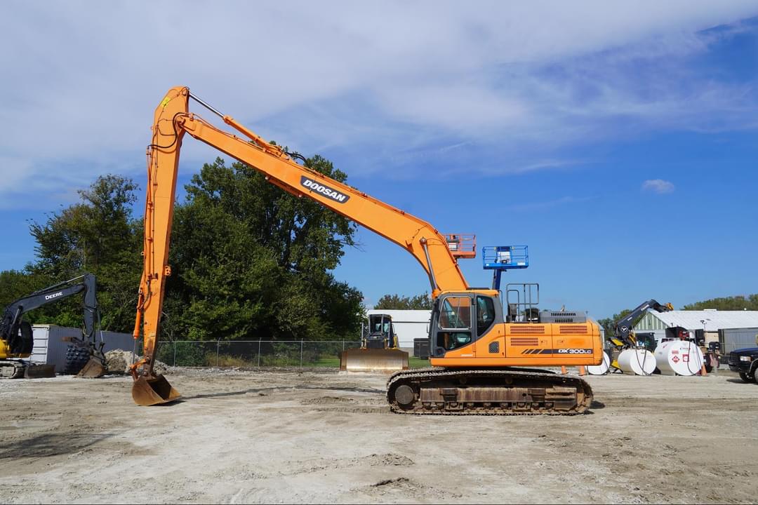 Image of  Doosan DX300LC Primary image