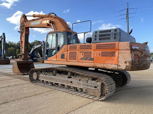 Image of  Doosan DX420LC-3 equipment image 1