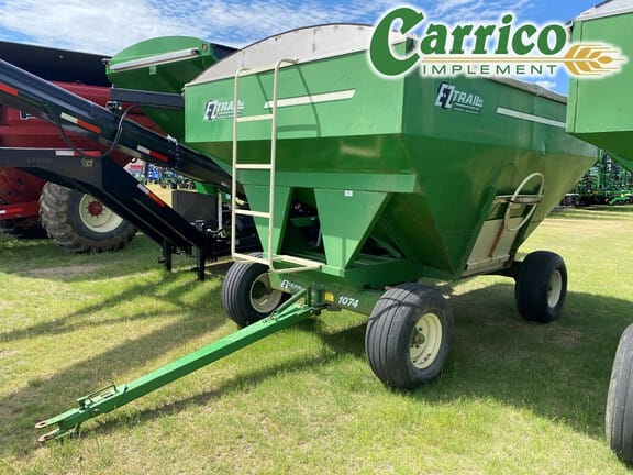 Main image E-Z Trail 3400