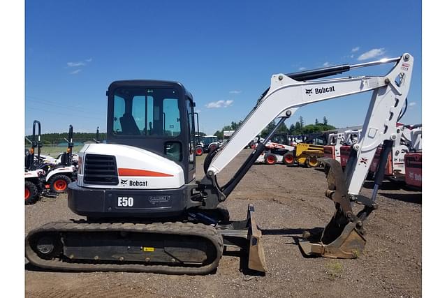 Image of Bobcat E50 equipment image 2
