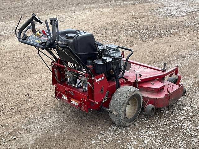 Image of Exmark S-series equipment image 4