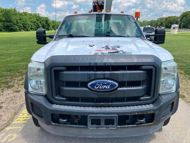 Image of Ford F-550 equipment image 1