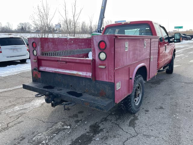 Image of Ford F-250 equipment image 4