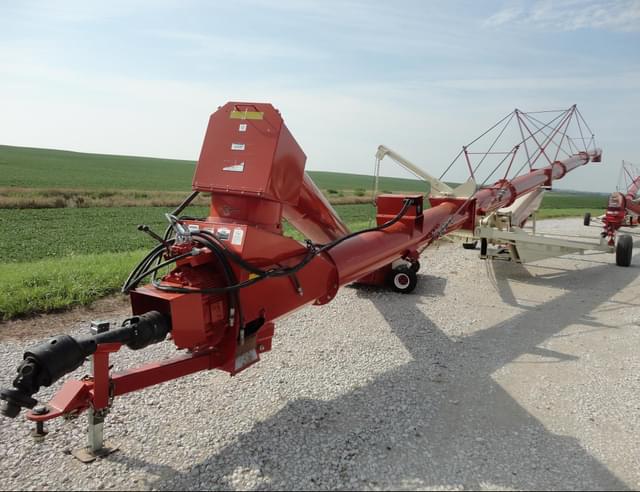 Image of Farm King 1684 equipment image 2