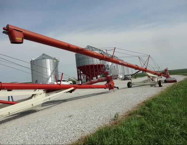 Image of Farm King 1684 equipment image 4