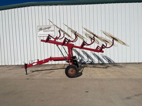 2013 Farm King RFKB8 Equipment Image0