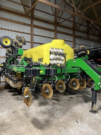 Main image Fast 8224