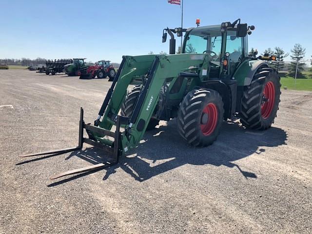 Image of Fendt 718 Vario equipment image 3