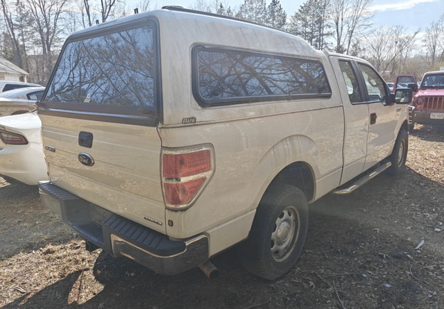 Image of Ford F-150 equipment image 2