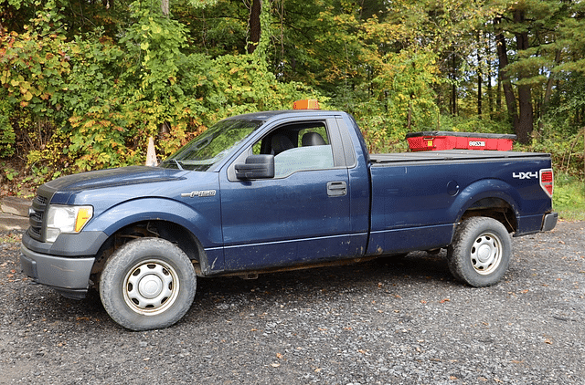 Image of Ford F-150 equipment image 1