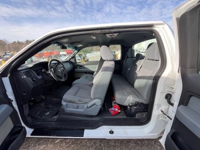 Image of Ford F-150 equipment image 4