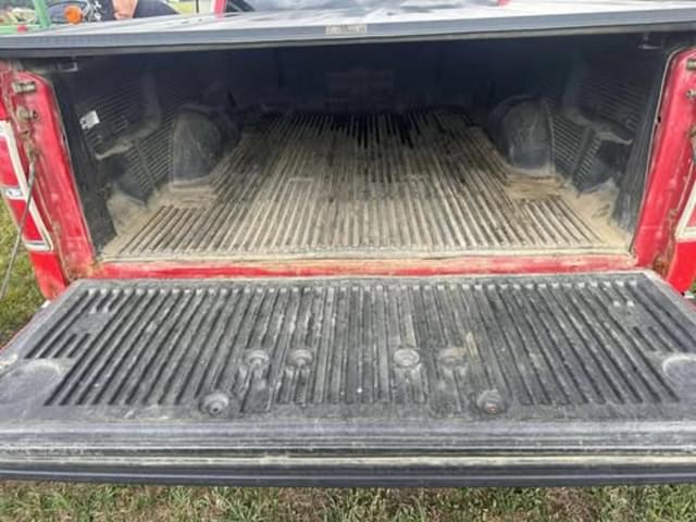 Image of Ford F-150 equipment image 4