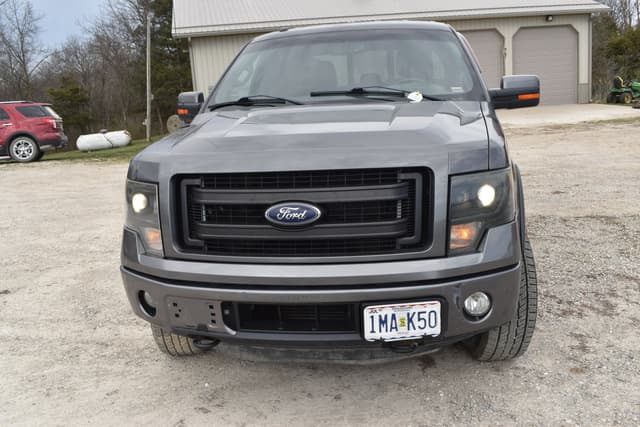Image of Ford F-150 equipment image 1
