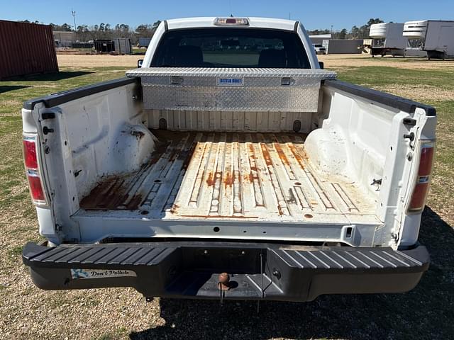 Image of Ford F-150 equipment image 2