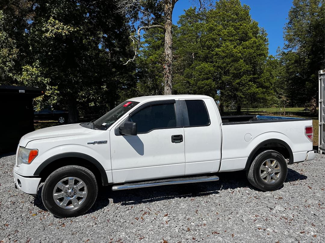 Image of Ford F-150 Primary image