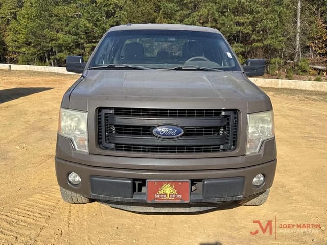 Image of Ford F-150 equipment image 4