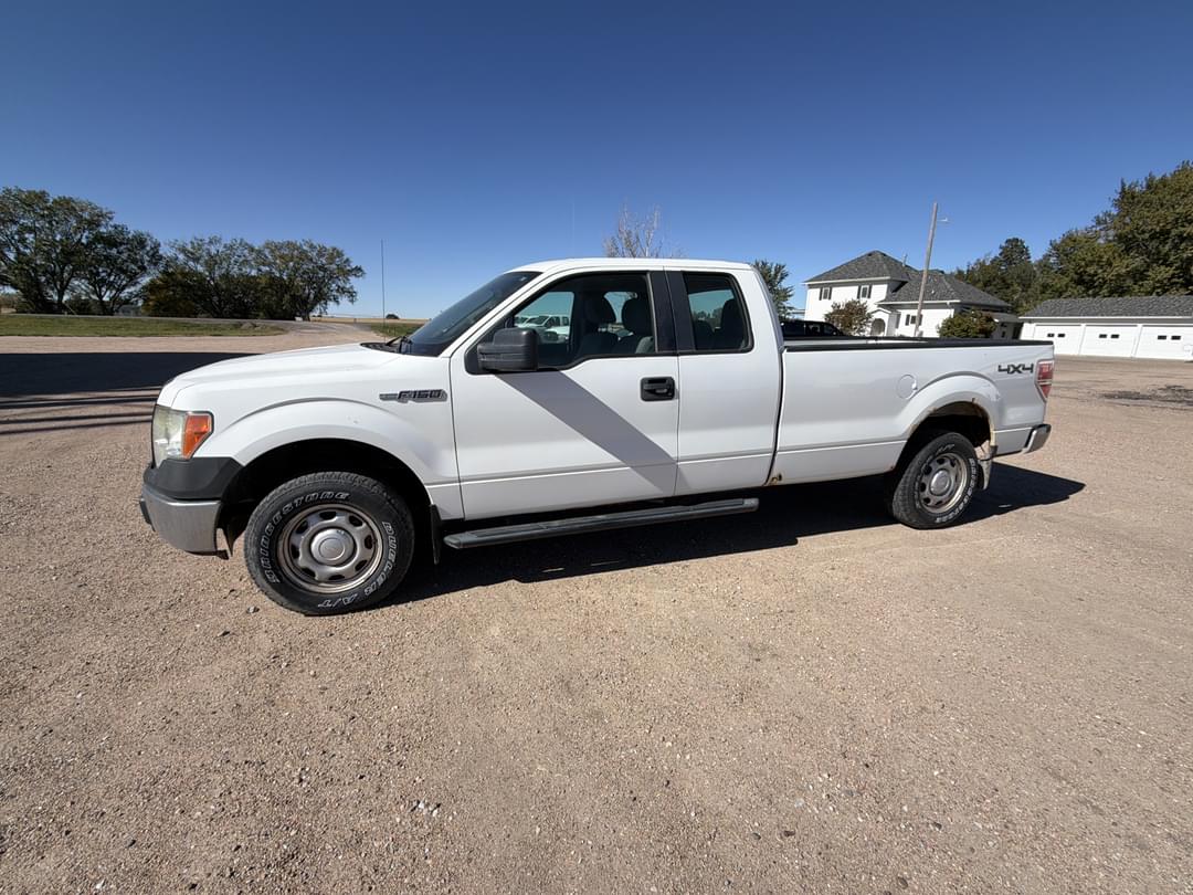 Image of Ford F-150 Primary image