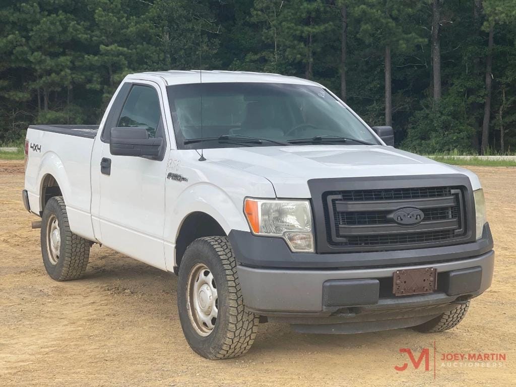 2013 Ford F-150 Equipment Image0
